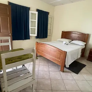 Pensao Domingas Gasthuis São Filipe